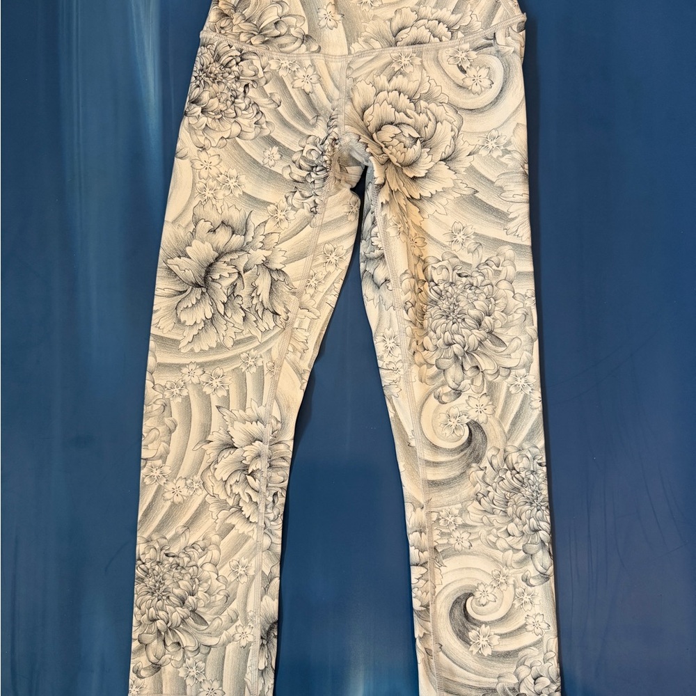 Lululemon Floral Print Cream Leggings